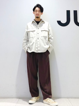 「JUNRED（ジュンレッド）のアイテム（スニーカー）」を使った、so-ta_さん（メンズ・174cm）の冬コーディネート