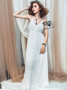 「Bella Bikiniのアイテム（ドレス、ホワイト系）」を使った、BellaBikiniさん（レディース）の夏コーディネート