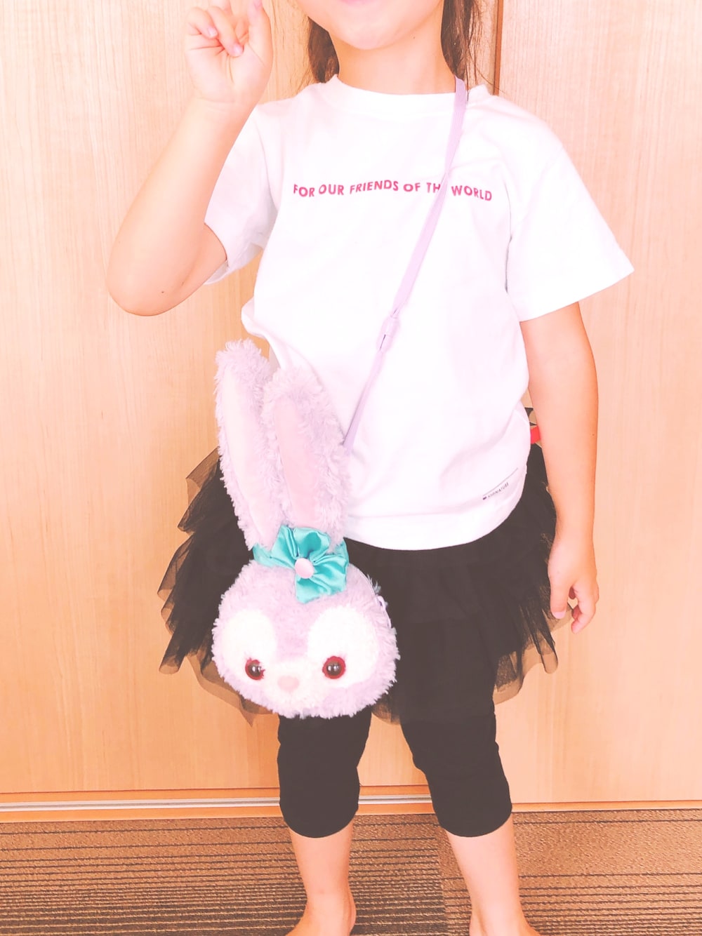 「haco!のＬＯＶＥ　ＡＮＤ　ＰＥＡＣＥ　プロジェクト　サインラブメッセージ　シンプルＴシャツ　＜キッズ＞（Tシャツ/カットソー、ホワイト系）」を使った、a_rさん（レディース・159cm）の秋コーディネートの1枚目の写真