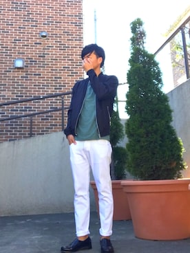 「H&M（エイチ・アンド・エム）のアイテム（Tシャツ/カットソー、グリーン系）」を使った、mottyさん（メンズ・172cm）の春コーディネート