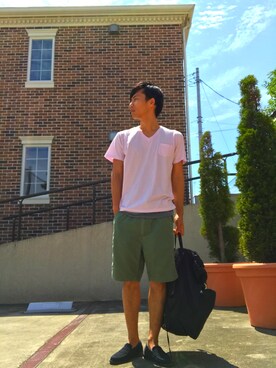 「Ron Herman（ロン ハーマン）のアイテム（Tシャツ/カットソー、ピンク系）」を使った、mottyさん（メンズ・172cm）の夏コーディネート