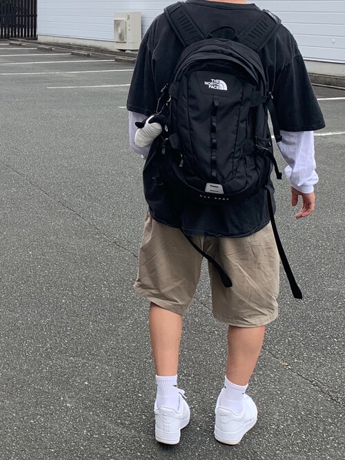 ノースフェイスリュックサック Nikeのスニーカー Mbaguru In