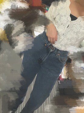 「Levi's（リーバイス）のアイテム（デニムパンツ、ブルー系）」を使った、chiharuさん（レディース）の春コーディネート