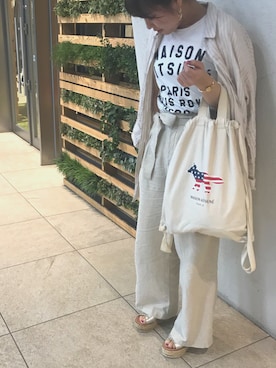 「Maison Kitsune（メゾンキツネ）のアイテム（Tシャツ/カットソー、ホワイト系）」を使った、chiharuさん（レディース）の夏コーディネート