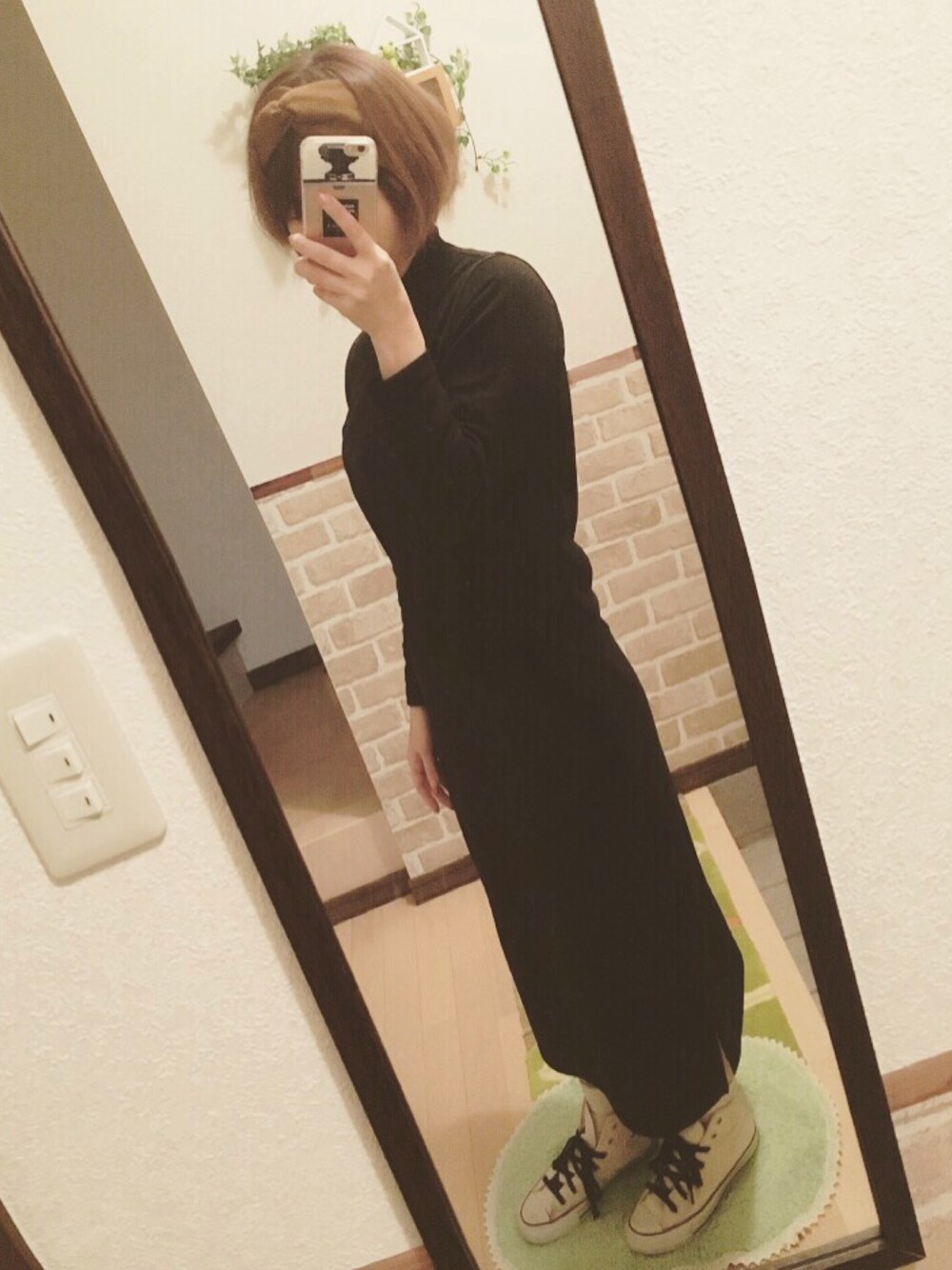 「シンプルコーデ、春コーデ、大人カジュアル、outfit、ootd、スニーカー、ハイカットスニーカー、ママコーデ、SpRay」｜「CONVERSEの【CONVERSE】キャンバスオールスターHI（スニーカー、ホワイト系）」を使った、n.t.m0626さん（レディース・154cm）の春コーディネートの1枚目の写真
