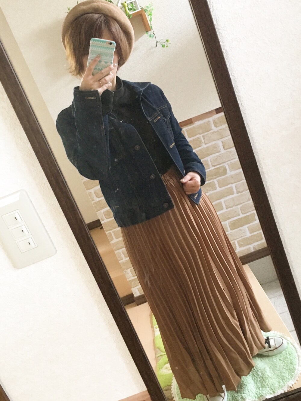 「シンプルコーデ、春コーデ、大人カジュアル、スニーカー、ママコーデ、ootd、GU、コンバース、デニムジャケット」｜「CONVERSEの【CONVERSE】キャンバスオールスターHI（スニーカー、ホワイト系）」を使った、n.t.m0626さん（レディース・154cm）の春コーディネートの1枚目の写真