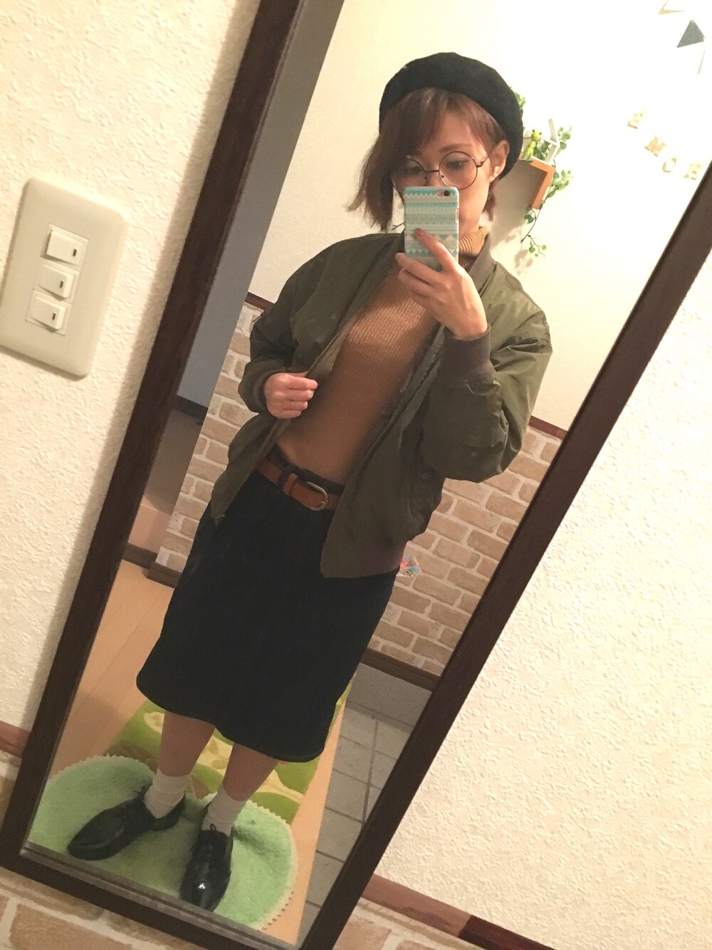 「大人カジュアル、ootd、outfit、GU、めがね、ﾏﾙﾒｶﾞﾈ、ママコーデ、シンプル、プチプラ」｜「GLOBAL WORKの【GLOBAL WORK】デニムスカート/538107（デニムスカート、ブルー系）」を使った、n.t.m0626さん（レディース・154cm）の春コーディネートの1枚目の写真