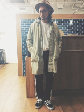 「ジャージーパンツ」｜「アイテム（ステンカラーコート）」を使った、RYOさん（メンズ・168cm）の春コーディネート