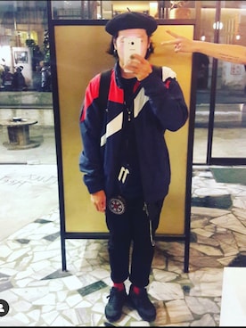 「Reebok（リーボック）のアイテム（スタジャン）」を使った、許志安さん（メンズ・170cm）の秋コーディネート