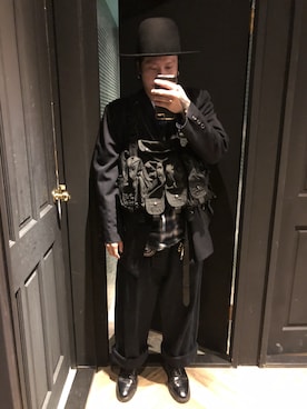 「COMMON PROJECTS（コモンプロジェクト）のアイテム（ブーツ）」を使った、許志安さん（メンズ・170cm）の冬コーディネート