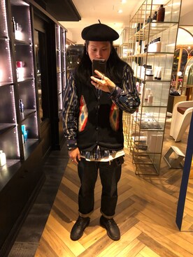 「HERE'S（HERE'S）のアイテム（トップス）」を使った、許志安さん（メンズ・170cm）の春コーディネート