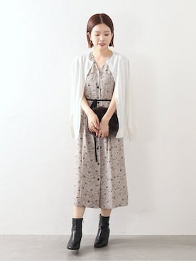「フラワープリント」｜「アイテム（ブーティ）」を使った、uniさん（レディース・156cm）の秋コーディネート