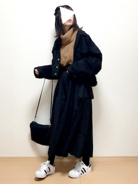 「ゆるニット」｜「アイテム（デニムジャケット）」を使った、長谷川さん（レディース・155cm）の秋コーディネート