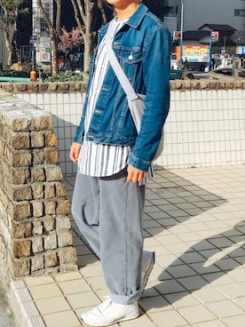 「KICS DOCUMENT.（キクス ドキュメント）のアイテム（トップス）」を使った、藍森さん（メンズ・175cm）の春コーディネート