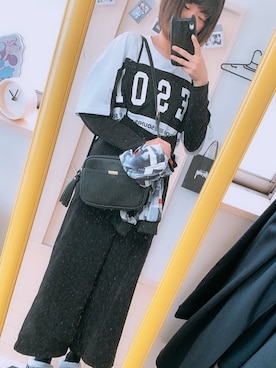 「GU（ジーユー）のアイテム（つなぎ/オールインワン）」を使った、あんなさん（レディース・163cm）の春コーディネート