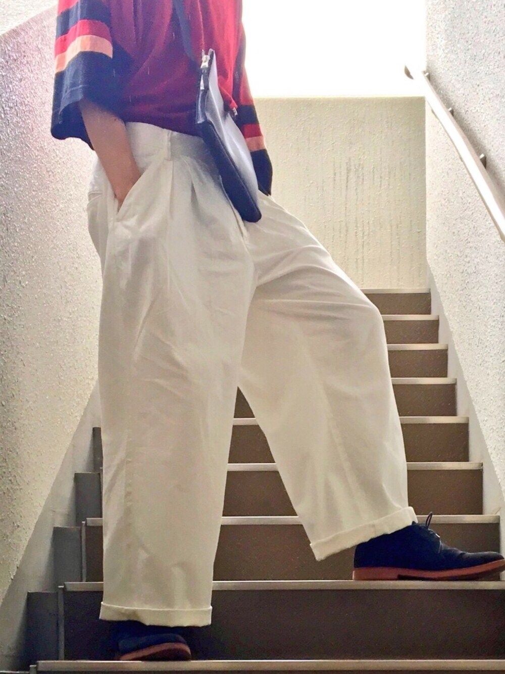 「夏、ワイドパンツ、タックイン、デニムパンツ、Tシャツ、ビッグシルエット」｜「LeeのLee(リー) メンズ オックスフォードシューズ（その他シューズ、ブルー系）」を使った、のってぃさん（メンズ・173cm）の夏コーディネートの1枚目の写真