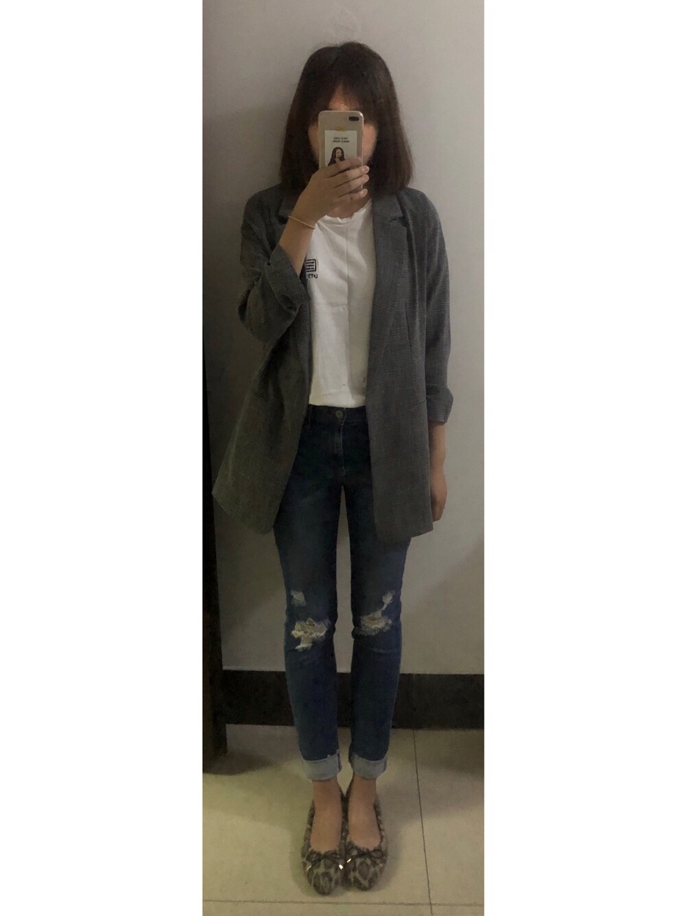 「ONLYのアイテム（テーラードジャケット、グレー系）」を使った、Nekyoさん（レディース・160cm）の秋コーディネートの1枚目の写真