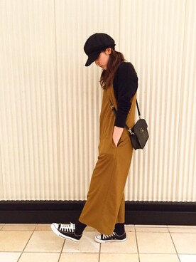 「アイテム（サロペット/オーバーオール、イエロー系）」を使った、__Schanさん（レディース・167cm）の冬コーディネート