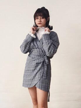 「透膚內搭のアイテム（その他トップス、ホワイト系）」を使った、一米五小隻女さん（レディース・152cm）の秋コーディネート