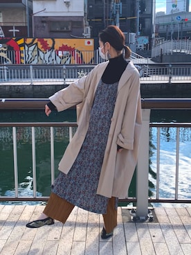 「URBAN RESEARCH（アーバンリサーチ）のアイテム（トレンチコート）」を使った、pino.さん（レディース・171cm）の秋コーディネート
