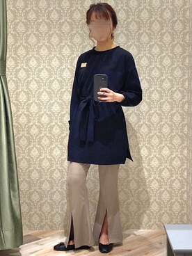 「スリットパンツ」｜「アイテム（チュニック）」を使った、さとさん（レディース・156cm）の春コーディネート