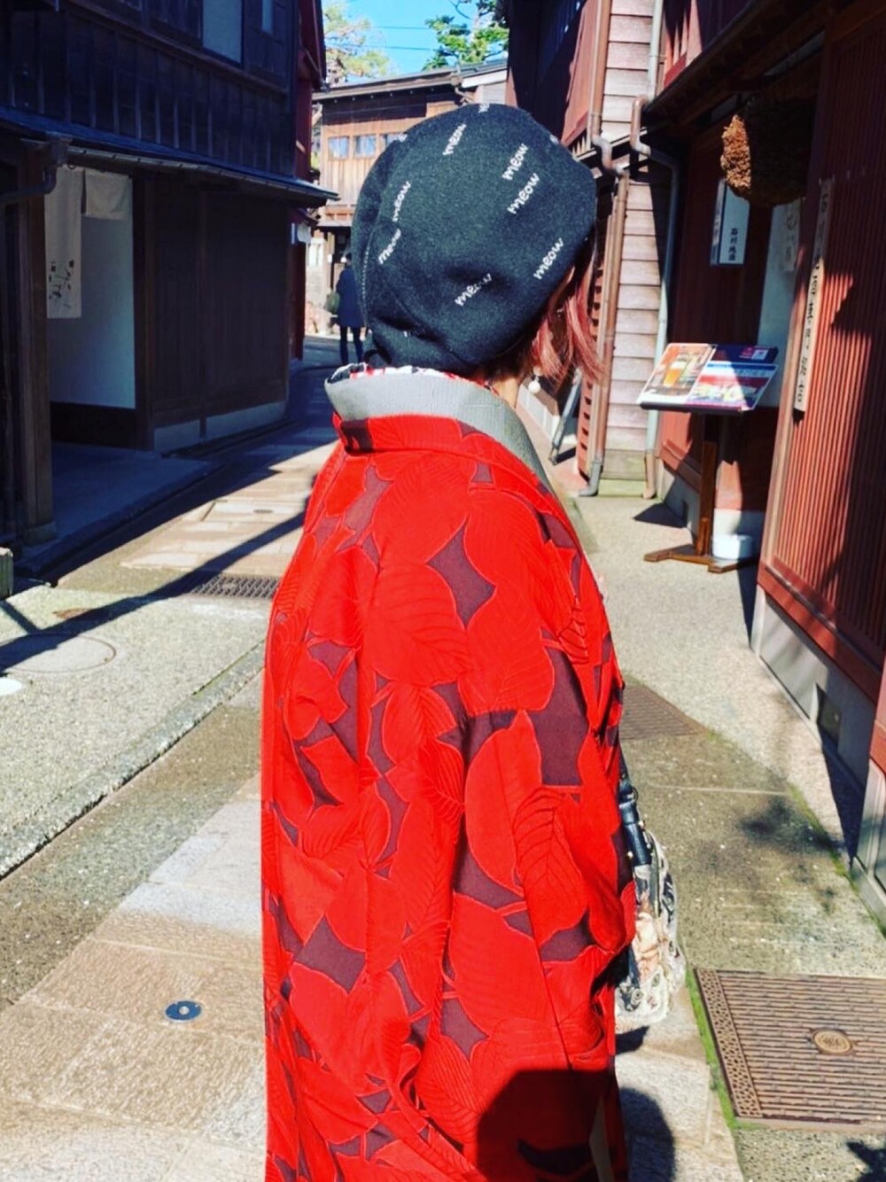 「秋冬コーデ、着物、きもの」｜「Three Four Timeのゴブラン柄ボストンＢＡＧ（ボストンバッグ、ベージュ系）」を使った、山藤さん（レディース・155cm）の秋コーディネートの1枚目の写真