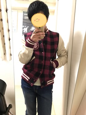 「アイテム（スタジャン、ピンク系）」を使った、TJさん（メンズ・165cm）の冬コーディネート