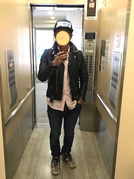 「SAINT LAURENT PARIS（サンローランパリ）のアイテム（ライダースジャケット）」を使った、TJさん（メンズ・165cm）の春コーディネート