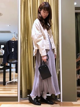 「ラベンダー」｜「アイテム（ノーカラージャケット）」を使った、hasumin🐱さん（レディース・167cm）の春コーディネート