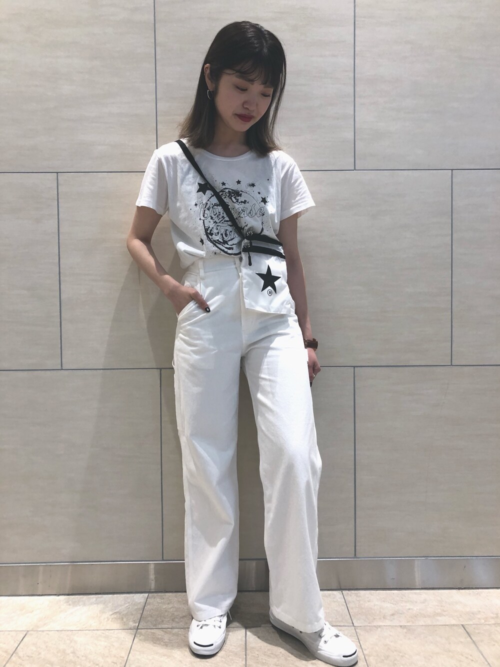risaさんの「CONVERSE TOKYO/コンバーストウキョウ アースプリントTシャツ（CONVERSE TOKYO）」を使ったコーディネート