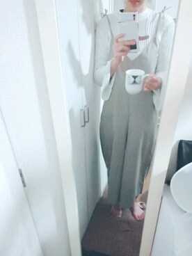 「アイテム（つなぎ/オールインワン、ベージュ系）」を使った、ayaさん（レディース・170cm）の冬コーディネート