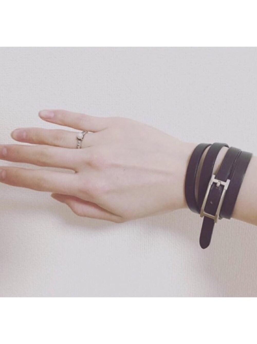 「HERMES、アピ、エルメスアピ、アピ3」｜「4℃のアイテム（リング、シルバー系）」を使った、cocoさん（レディース・164cm）の春コーディネートの1枚目の写真