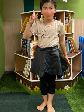 「H&M（エイチ・アンド・エム）のアイテム（スカート）」を使った、Yopikoさん（キッズ・125cm）の秋コーディネート