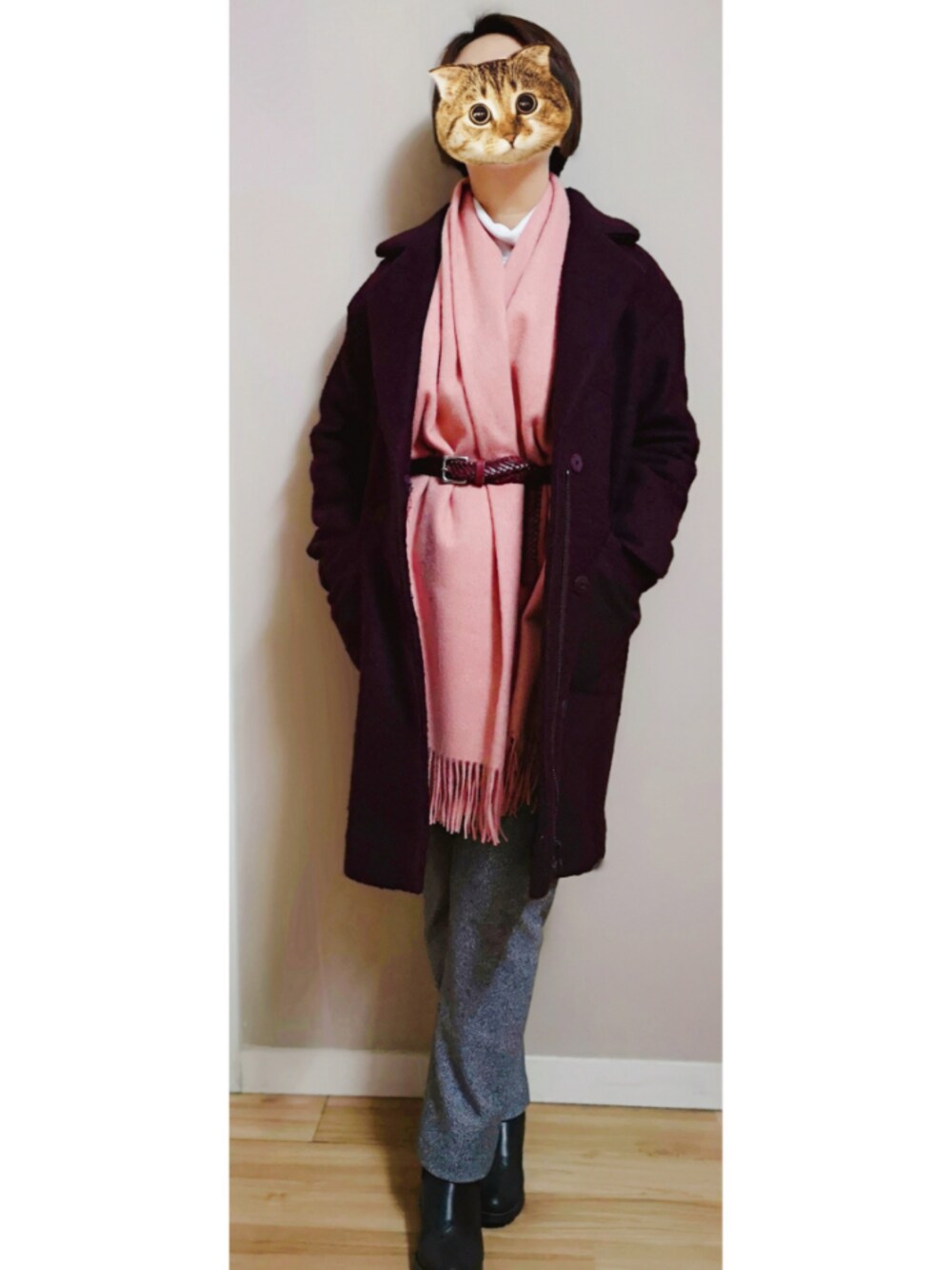 「无品牌のアイテム（ダッフルコート、パープル系）」を使った、miumiu还想去纽约さん（レディース・155cm）の冬コーディネートの1枚目の写真