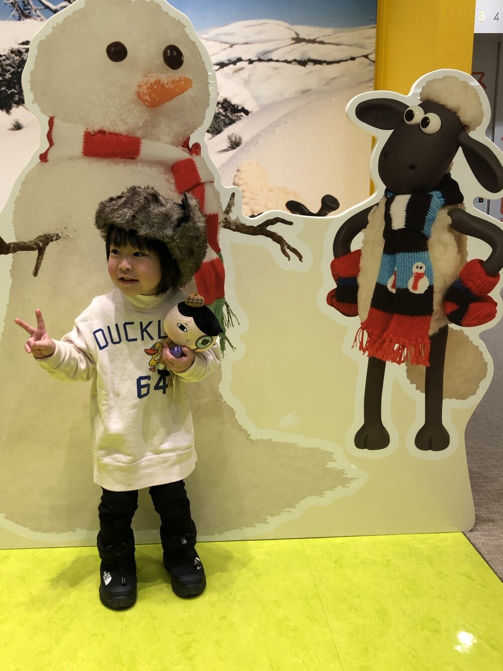 「キッズ、男の子コーデ、黒スキニー、3歳、ノースフェイス、デニムダンガリー、ブランシェス」｜「DENIM DUNGAREEのアイテム（スウェット、ピンク系）」を使った、hikariさん（キッズ・90cm）の冬コーディネートの1枚目の写真