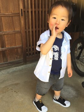 「Tシャツ×デニム」｜「アイテム（スリッポン）」を使った、ゆうせいさん（キッズ・80cm）の春コーディネート