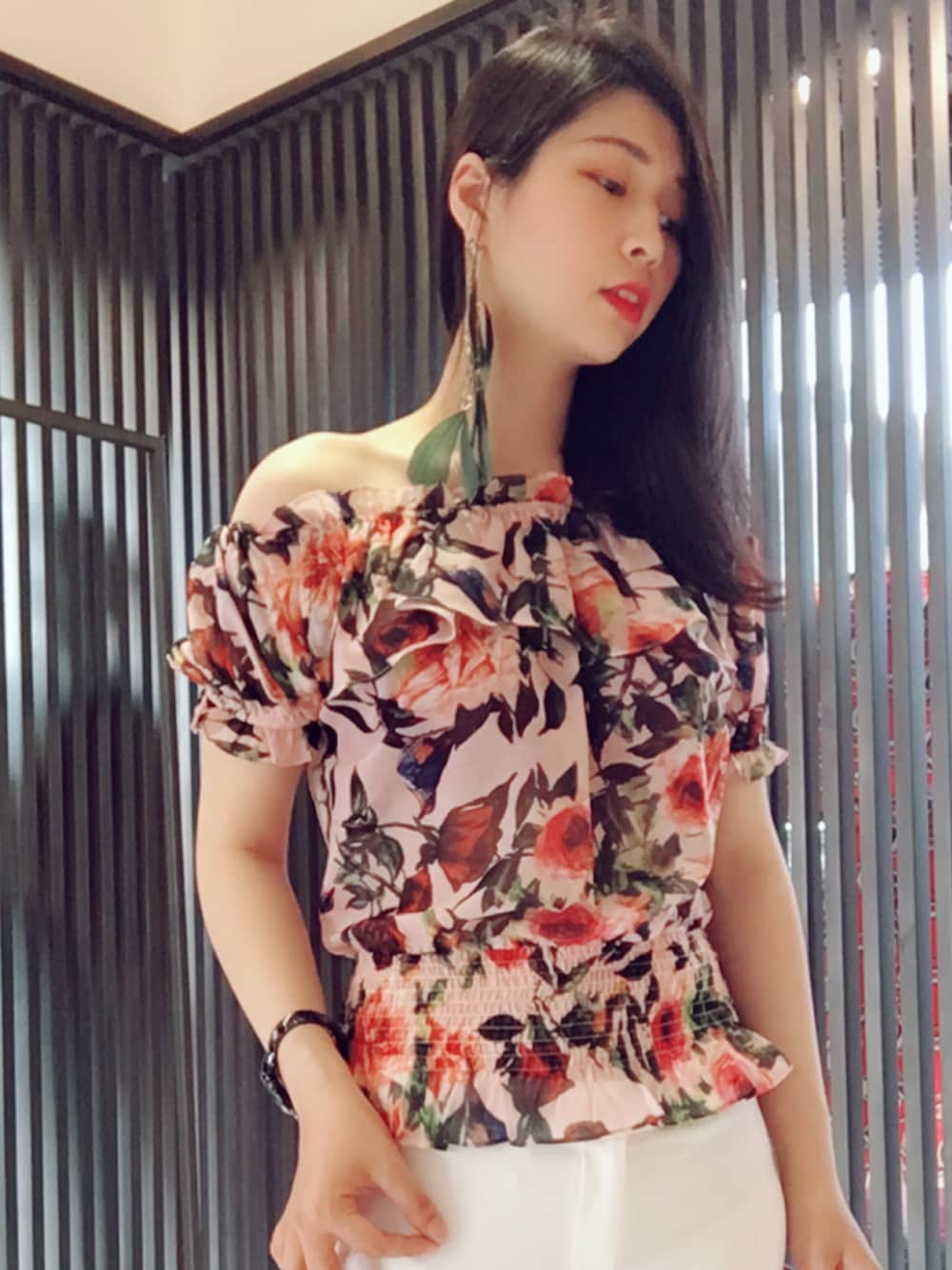 「MOMA巨城店、MoMA」｜「MOMAのアイテム（トップス、その他）」を使った、Ya Han Zhenさん（レディース・166cm）の夏コーディネートの1枚目の写真