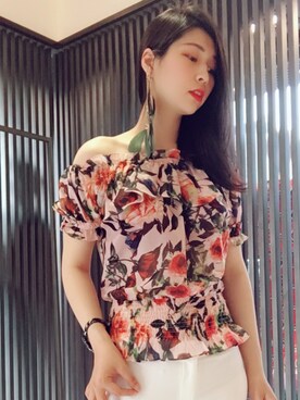 Ya Han Zhenさんのコーディネート