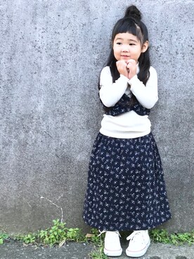 「花柄スカート」｜hanamenさん（キッズ・90cm）の秋コーディネート