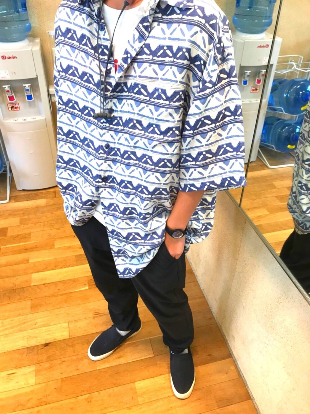 「柄シャツコーデ」｜「古着のアイテム（シャツ/ブラウス、ブルー系）」を使った、だいすけさん（メンズ・168cm）の夏コーディネートの1枚目の写真