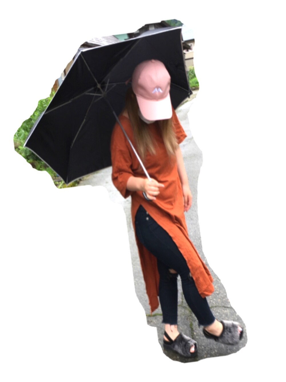「GU、スリットTシャツ、雨なのに、ファーサンダル、やすみのひ、チビデブ、おなかぽっこり」｜「GUのアイテム（シューズ、グレー系）」を使った、A2umiさん（レディース・150cm）の夏コーディネートの1枚目の写真