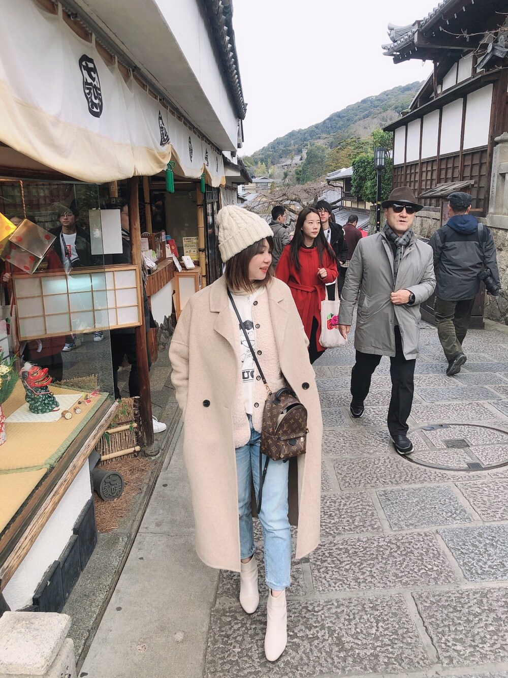 「小個子、小隻女」｜「GUのアイテム（デニムパンツ、ブルー系）」を使った、lily🇹🇼🇹🇼さん（レディース・151cm）の春コーディネートの1枚目の写真