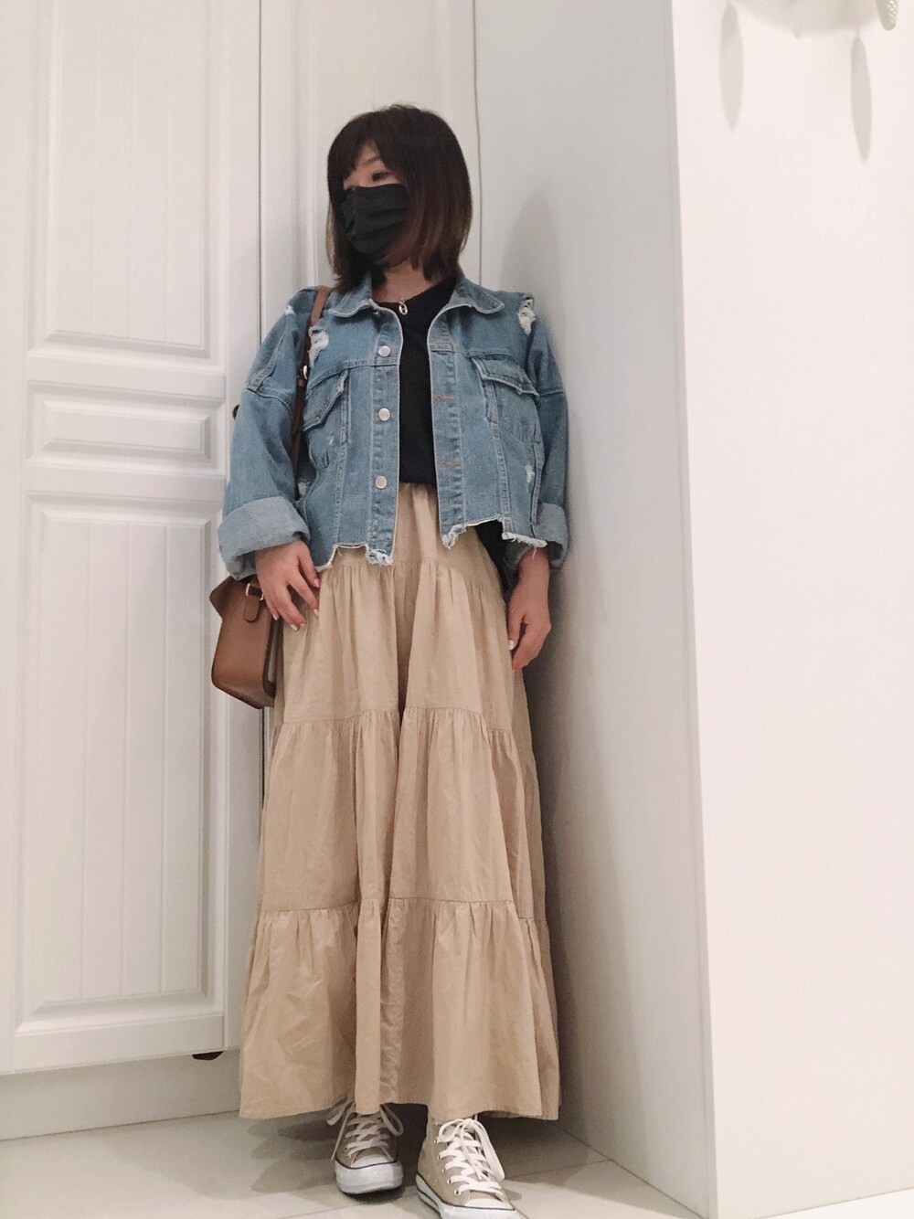 「小個子、小隻女」｜「CONVERSEのアイテム（スニーカー、ベージュ系）」を使った、lily🇹🇼🇹🇼さん（レディース・151cm）の春コーディネートの1枚目の写真