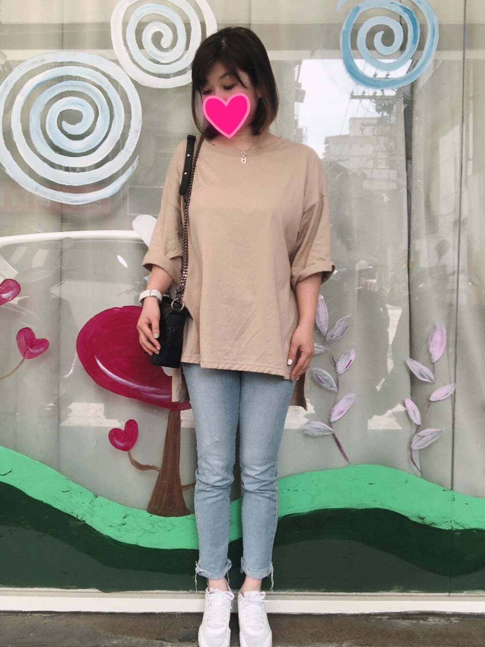 「小個子、小隻女、日系、2020、春、夏、白鞋、休閒」｜「niko and...のアイテム（Tシャツ/カットソー、ベージュ系）」を使った、lily🇹🇼🇹🇼さん（レディース・151cm）の春コーディネートの1枚目の写真