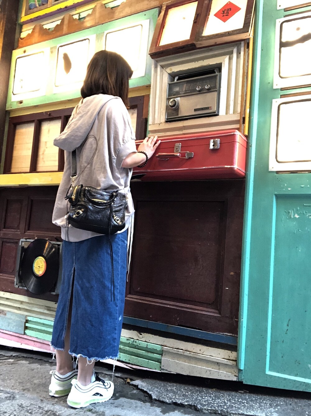 「夏、ootd、球鞋、2020、小個子、小隻女、牛仔裙、帽T」｜「NIKEのアイテム（スニーカー、ホワイト系）」を使った、lily🇹🇼🇹🇼さん（レディース・151cm）の春コーディネートの1枚目の写真