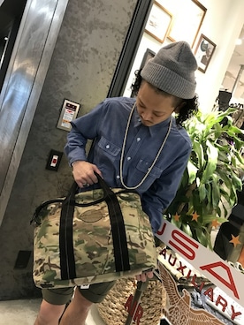 「アウトドアミックス」｜「アイテム（ボストンバッグ）」を使った、KARASAWAさん（メンズ・173cm）の夏コーディネート