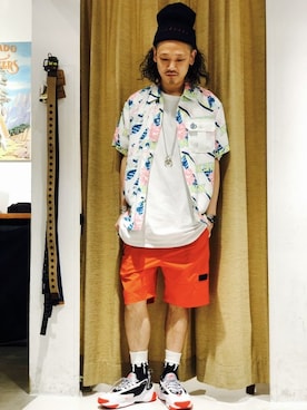 「膝上ショーツ」｜KARASAWAさん（メンズ・173cm）の春コーディネート