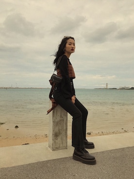 「MONKI（モンキ）のアイテム（バッグ）」を使った、Renmy さん（レディース・160cm）の冬コーディネート