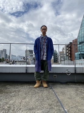 「OLIVER PEOPLES」｜「アイテム（ステンカラーコート）」を使った、内山   和輝さん（メンズ・165cm）の冬コーディネート