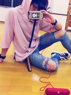 「UNIQLO（ユニクロ）のWOMEN ウルトラストレッチジーンズ（デニムパンツ）」を使った、🇾 🇴 🇸 🇭 🇮 🇰 🇮さん（メンズ・173cm）の冬コーディネート